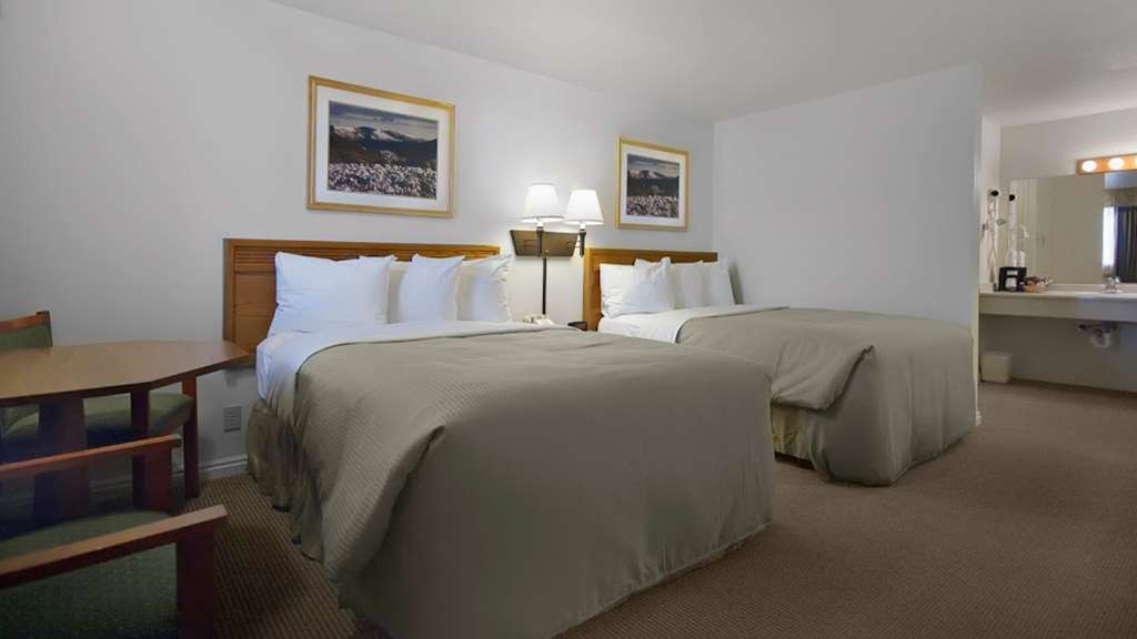 Magnuson Hotel Park Vue Ely Room photo